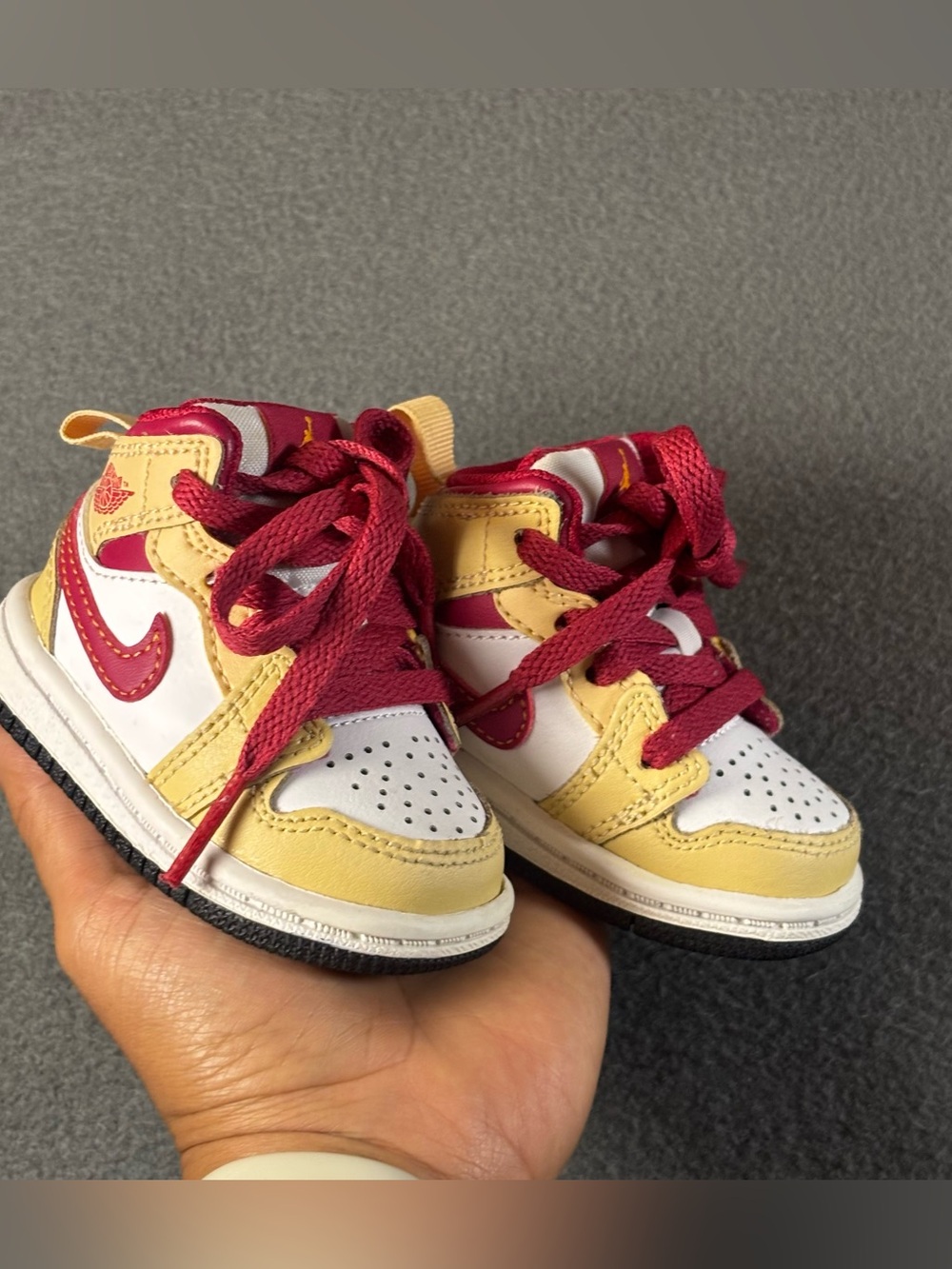 Nike Air Jordan 1 Mid TD Light Curry Cardinal Red White Onyx Size 2C